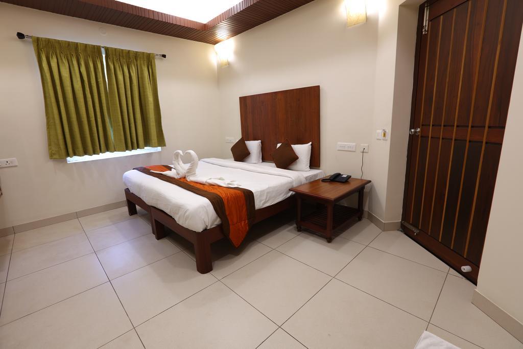 Hotel Raj Residency Puducherry Exterior foto
